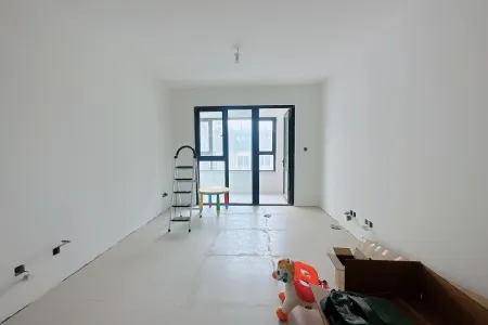 海信香江睿园 3室2厅2卫南北 精装