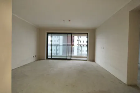 名嘉荷府 4室1厅2卫 南北 普装