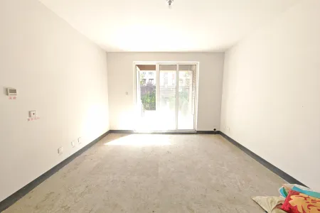 世茂诺沙湾五期 3室3厅1卫 南北 毛坯