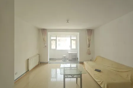 卧龙社区东区 3室2厅1卫 南北 精装