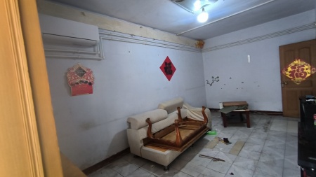 黄岛油库小区 2室1厅1卫 南 精装