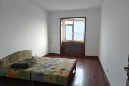 竹苞花园 3室2厅1卫南 简装