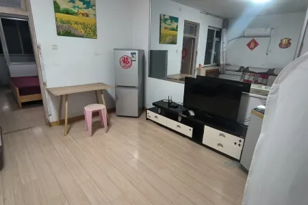 前湾电厂小区 2室1厅1卫 南 精装