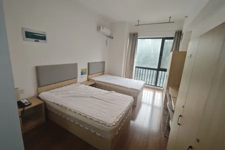 悦湖广场(商住楼) 1室1厅1卫 北 精装