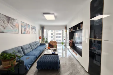 华丽广场 3房1厅2卫 南北 豪装