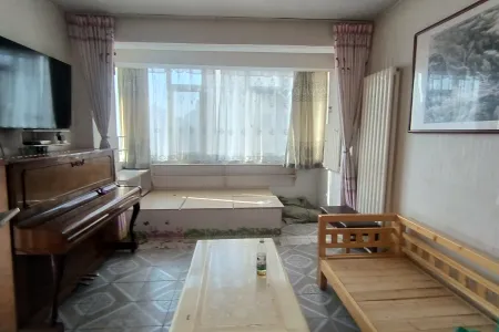 前湾小区 2房1厅1卫 南 普装