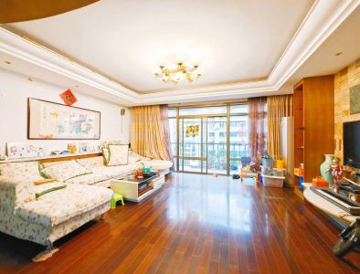 鲁信长乐花园 4室2厅2卫 南北 普装