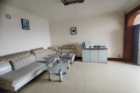 体育场小区 2室1厅1卫 南 简装