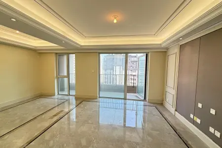 瑜公馆 3室2厅2卫南北 精装