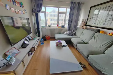 油港二路 3室1厅1卫 南 普装