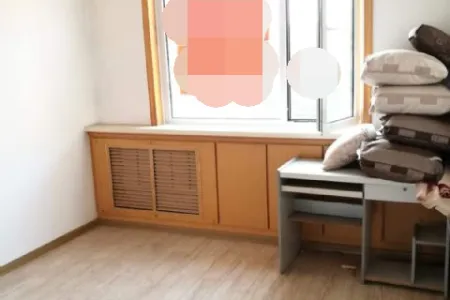 前湾小区 3室1厅1卫南 简装