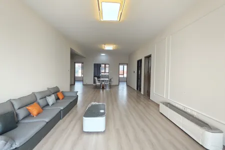 中联和府 4室2厅2卫南北 精装