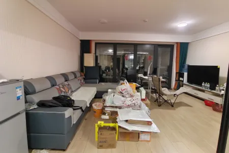 万科城市之光三期 3室2厅2卫 东南 精装