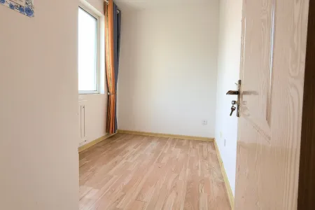 白果树安置区 3室2厅1卫 南 中装