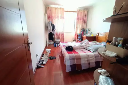 澳柯玛人才公寓 6室2厅2卫南北 精装