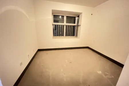 凭海临风七期锦园 3室2厅2卫南北 毛坯