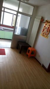 铁路小区 2室1厅1卫 南 精装