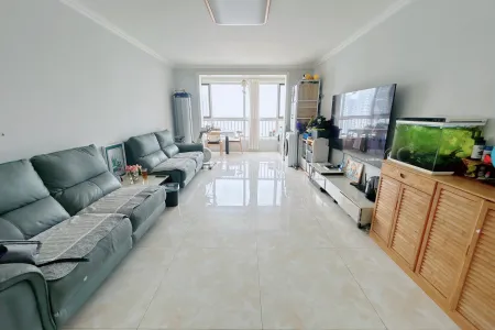 深港城 3室2厅2卫 南北 精装