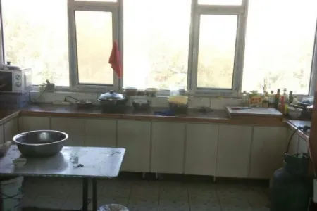 船厂宿舍 3室1厅1卫南 普装