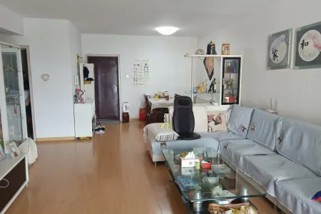 贵信花园 3室2厅2卫南北 精装