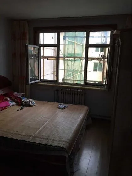 前湾小区 2室1厅0卫南 精装