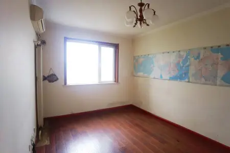 优山美地 4室2厅3卫 南北 精装