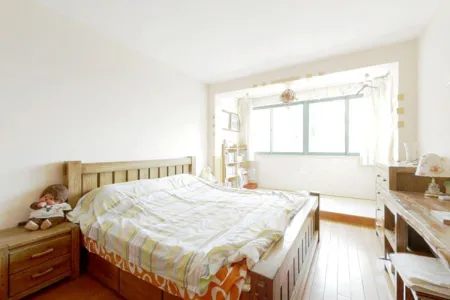 旭日花园 3室2厅2卫 南北 精装