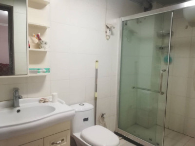 新贵都D区 2室1厅1卫 南北 精装