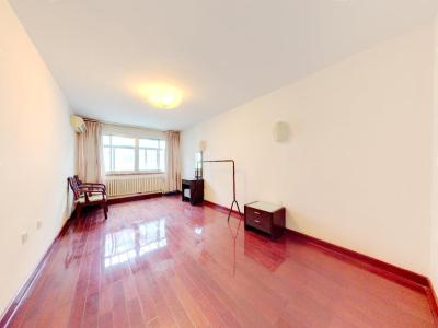 福华园 4室2厅2卫 南北 