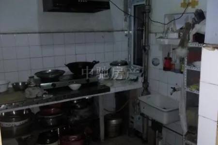 黑山小区 3房2厅1卫 南 普装