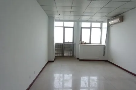 连盛国际大厦 1房1厅1卫 北 中装