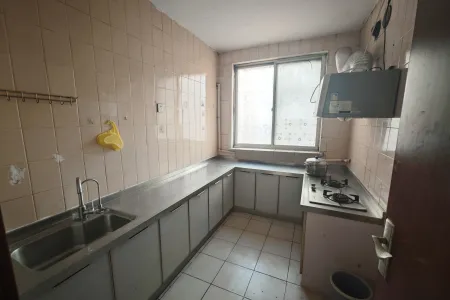 亨利城小区 3房2厅1卫 南北 中装