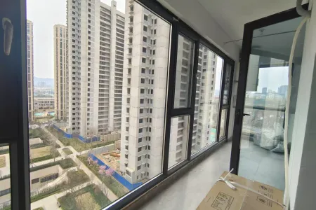 世茂锦域西区 3房2厅2卫 南 精装