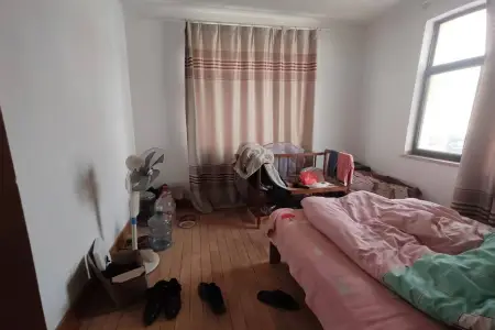 紫金山小区 2室1厅1卫南北 简装