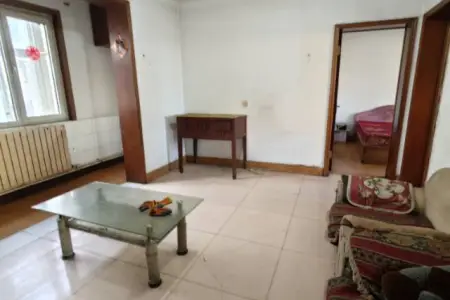 前湾小区 3室2厅1卫南 简装