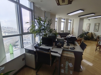 连盛国际大厦 1室1厅1卫 北 普装