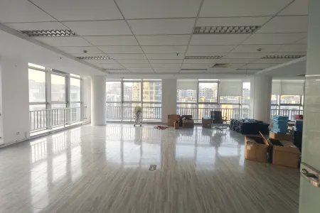 长江财富中心 1室1厅0卫东北 精装