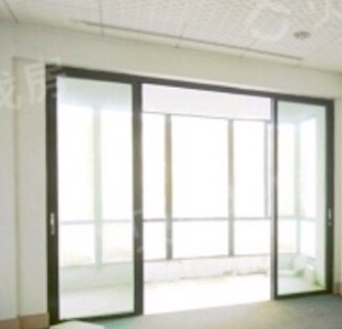 地铁口板块，距离地铁口不到300米，商圈成熟，配套设施齐全