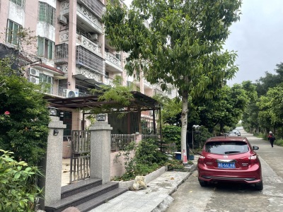 芙蓉绿茵雅致