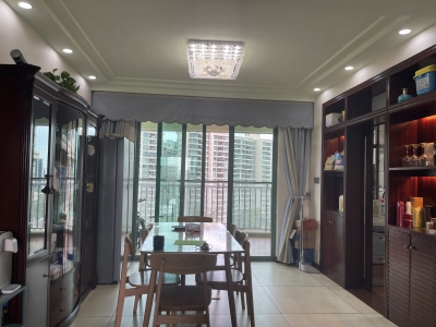 雅居乐名门十八