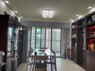 雅居乐名门十八