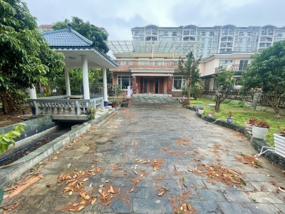 金碧御水山庄