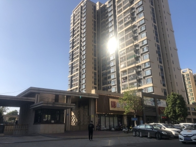 绿隆百富华园 135万元，性价比高
