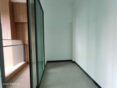 新鸿基御华园