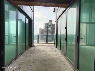 新鸿基御华园