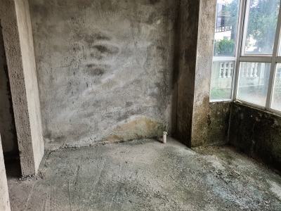 溢盈湖畔