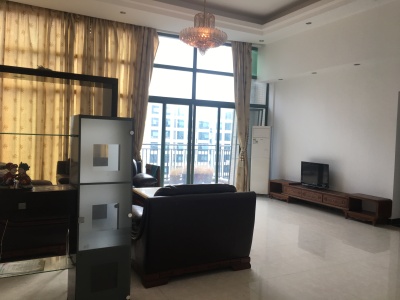 雅居乐名门十八