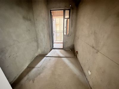 新鸿基御华园