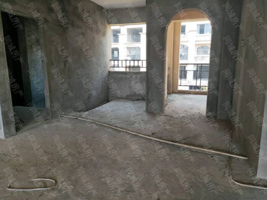 龙立铂金公馆