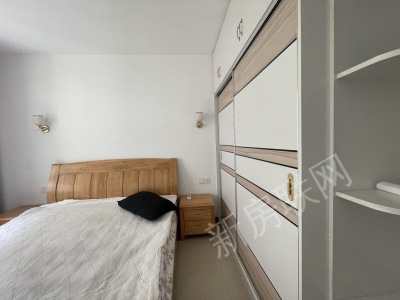 金涛国际华城 2室2厅1卫 30万 三证齐全,南北通透,满两年,采光充足